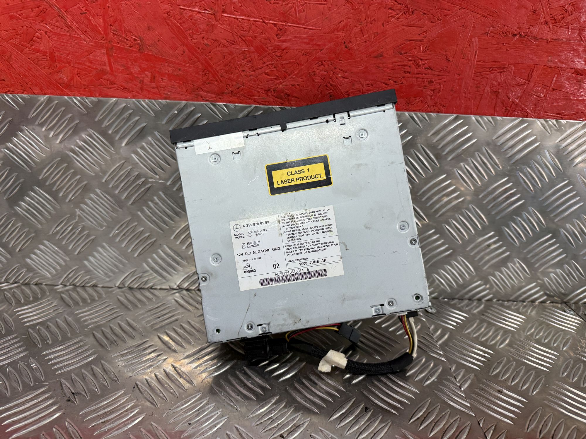 Cd měnič / Cd changer MERCEDES W164 W251 A2118706189