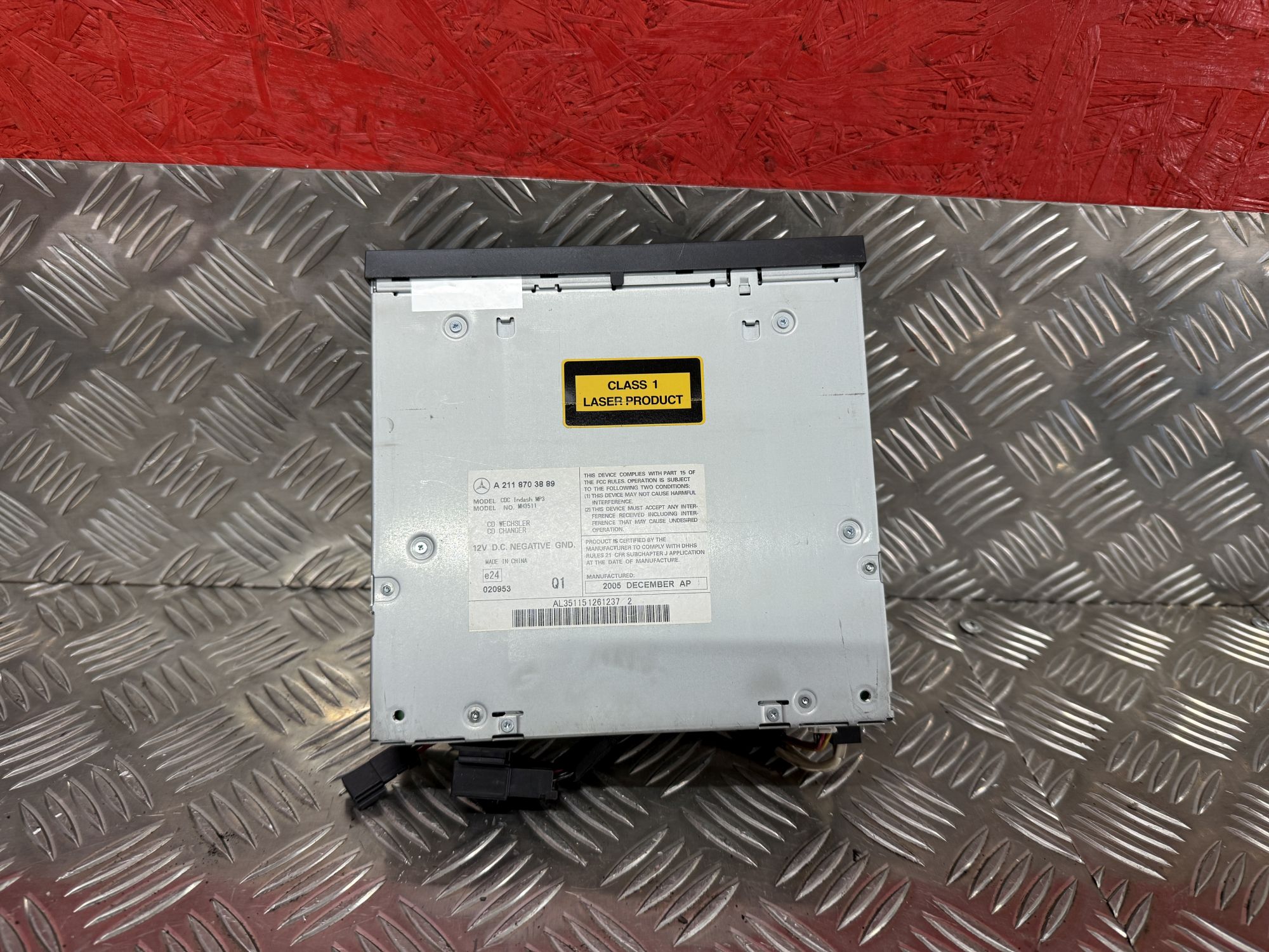 Cd měnič / Cd changer Mercedes A2118703889