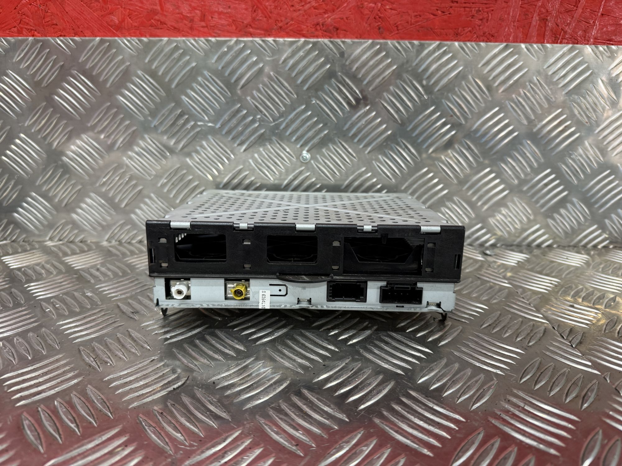 Řídicí jednotka radia Audi 4F0035541L / 4E0910541Q