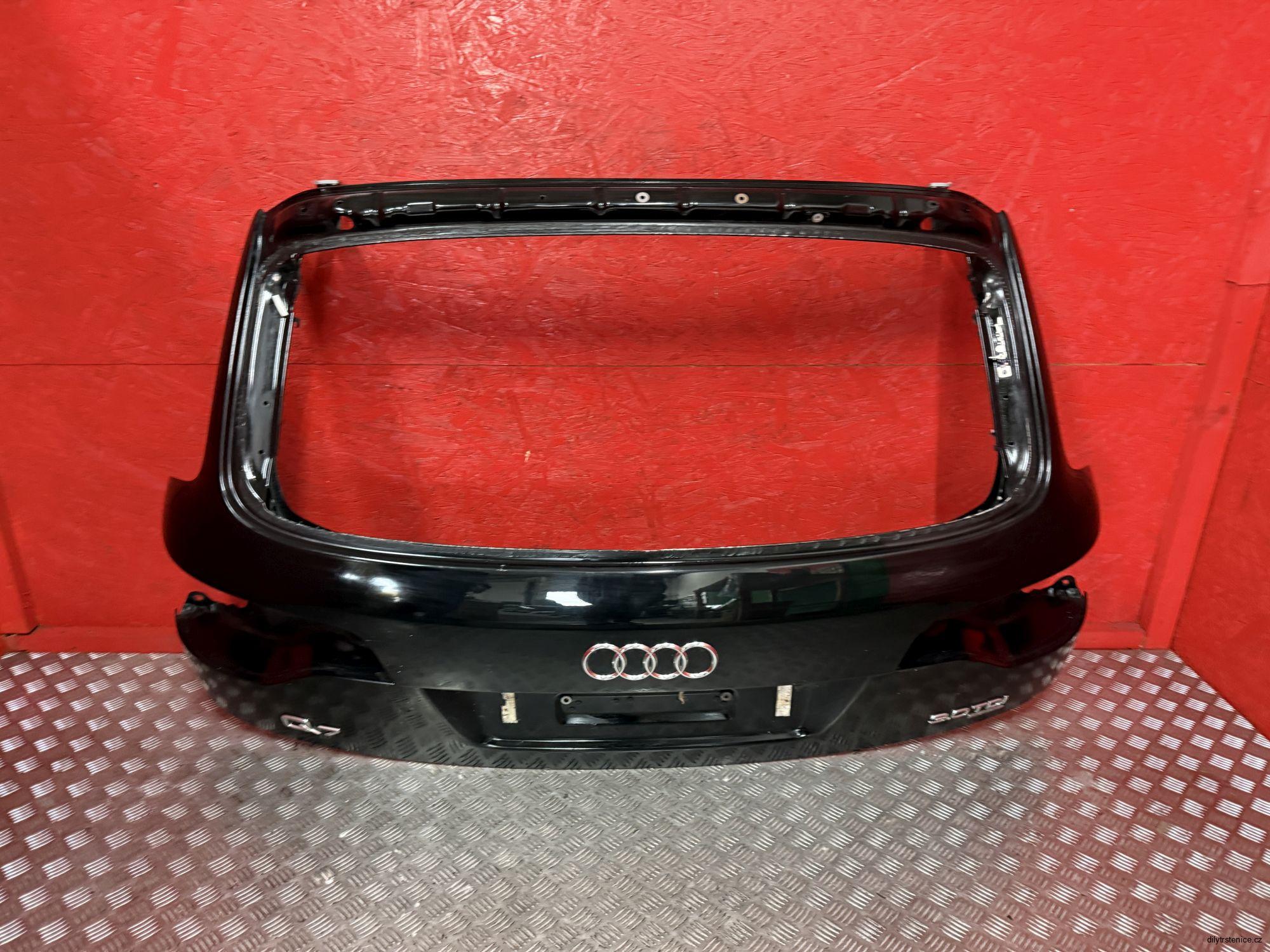 Páté dveře Audi Q7 4L černé 2007