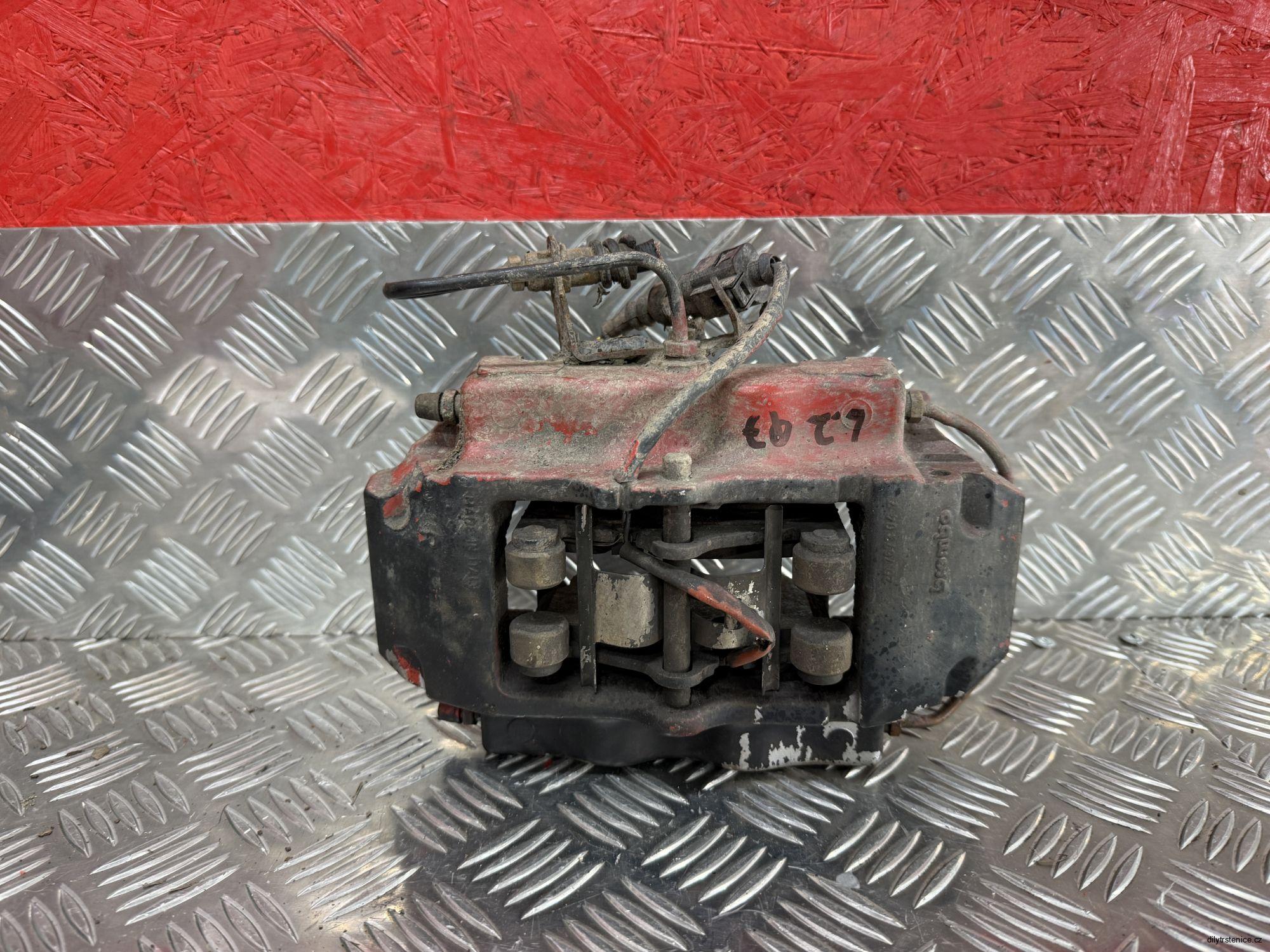 Pravý zadní brzdový třmen Brembo Audi Q7 4L 4 píst