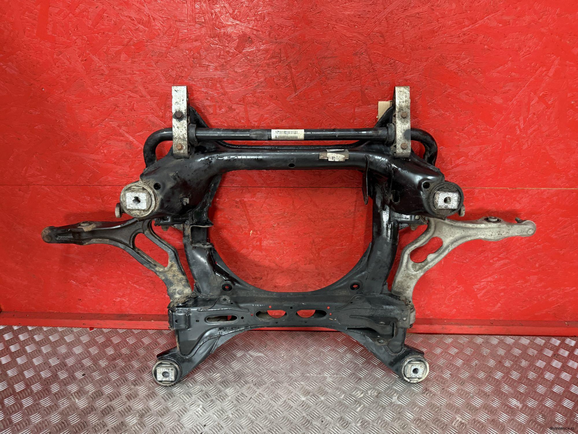 Přední nápravnice Audi Q7 4L 7L0400025