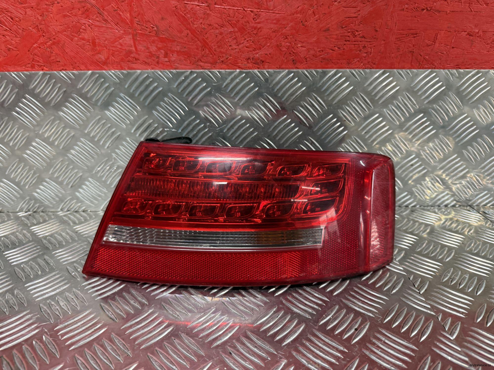 Pravé zadní LED světlo Audi A5 8T Coupe Cabrio 8T0945096D