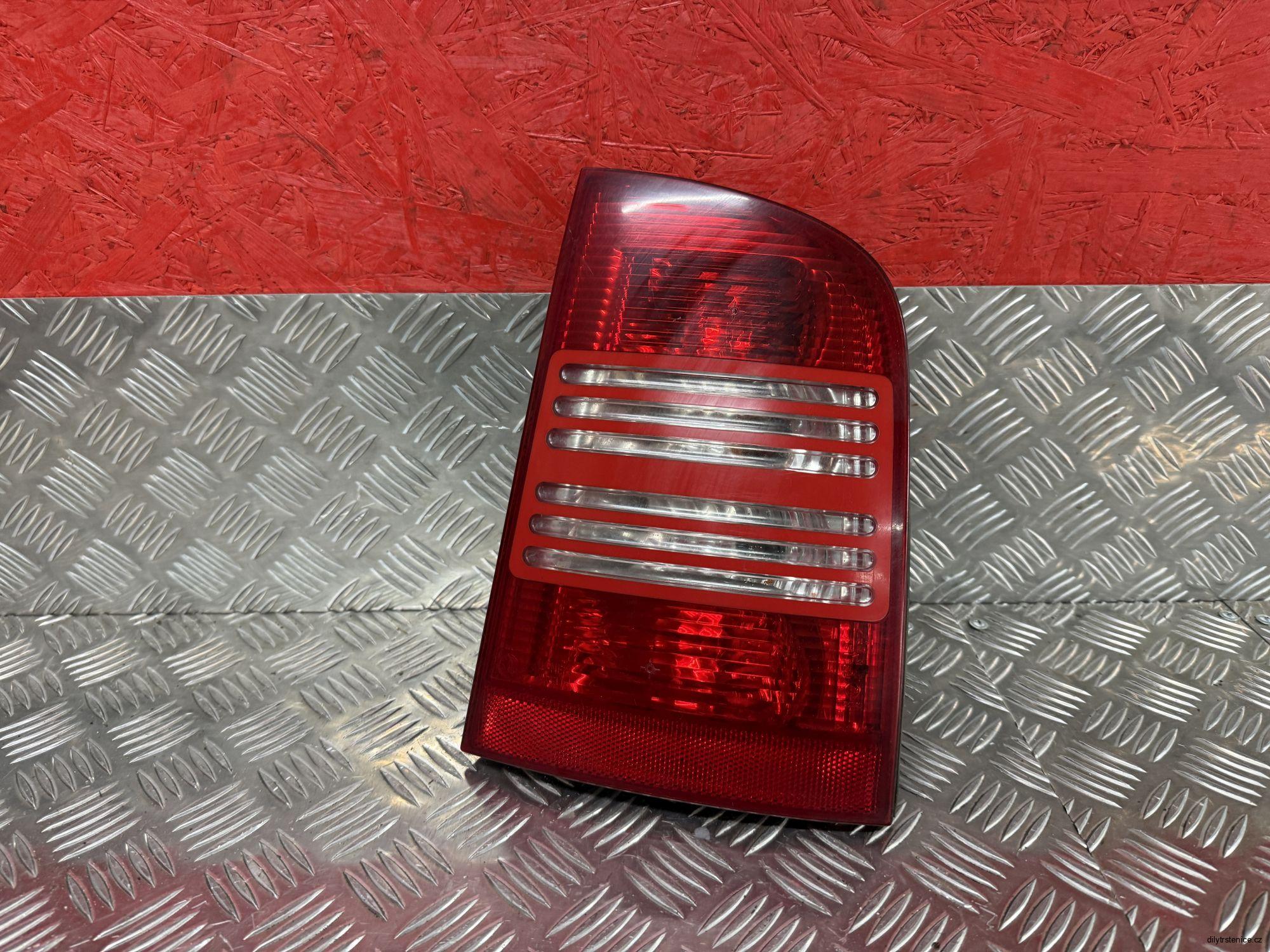 Pravé zadní světlo Škoda Octavia 1 combi 1U9945096