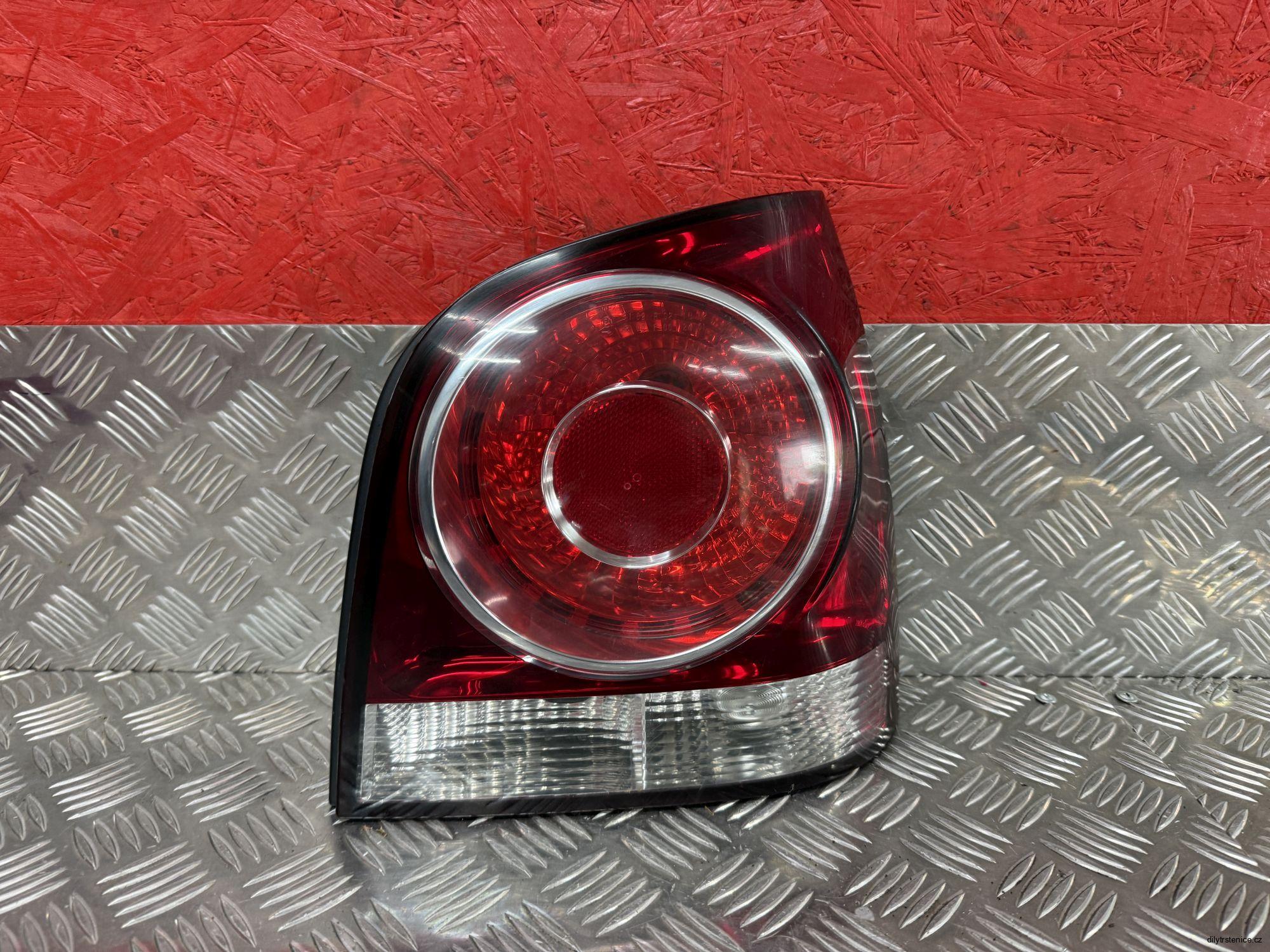 Pravé zadní světlo Vw Polo 9N3 2005-2009 6Q6945096AB