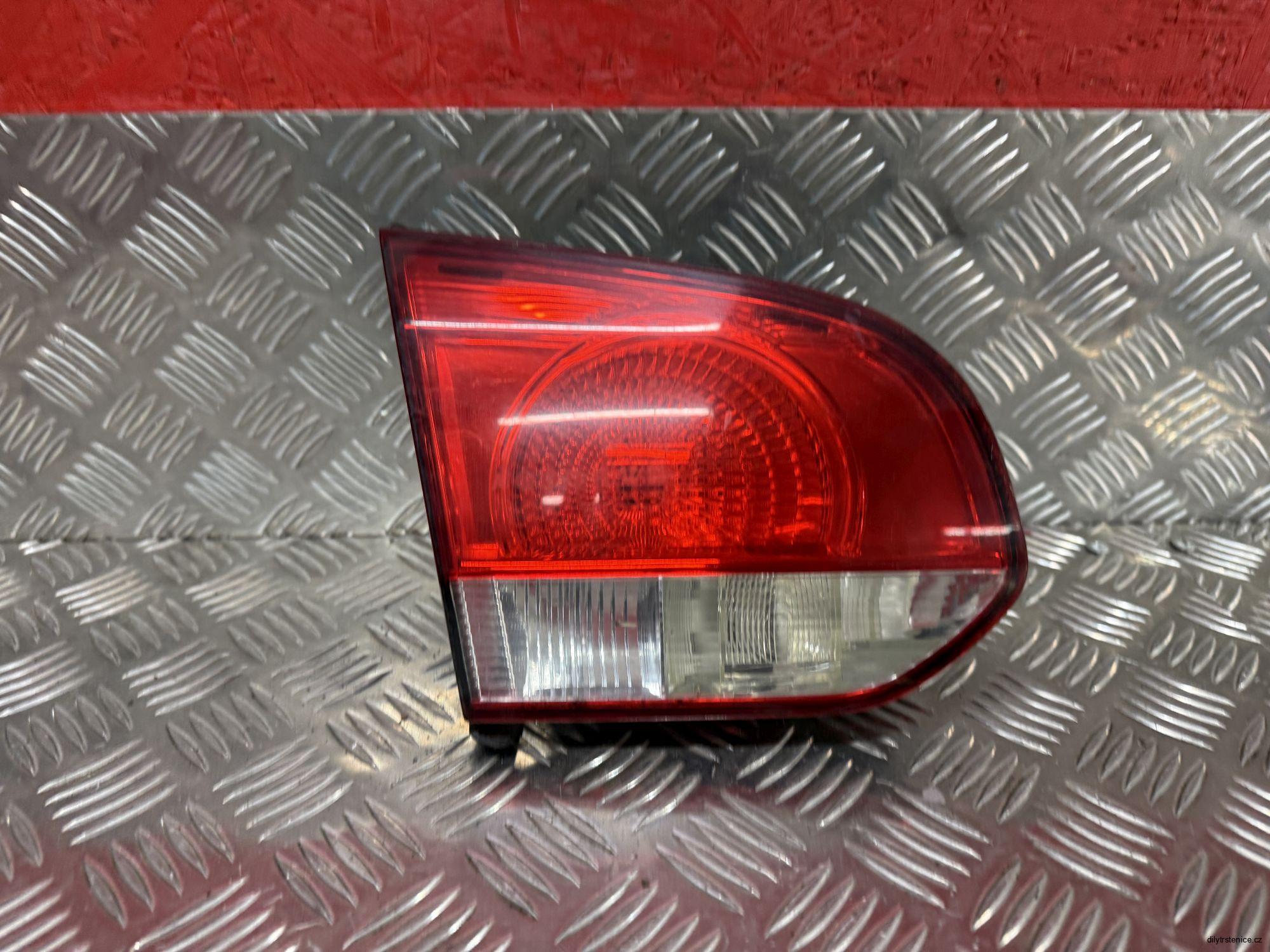 Levé zadní vnitřní světlo Vw Golf 6 hatchback 5K0945093G