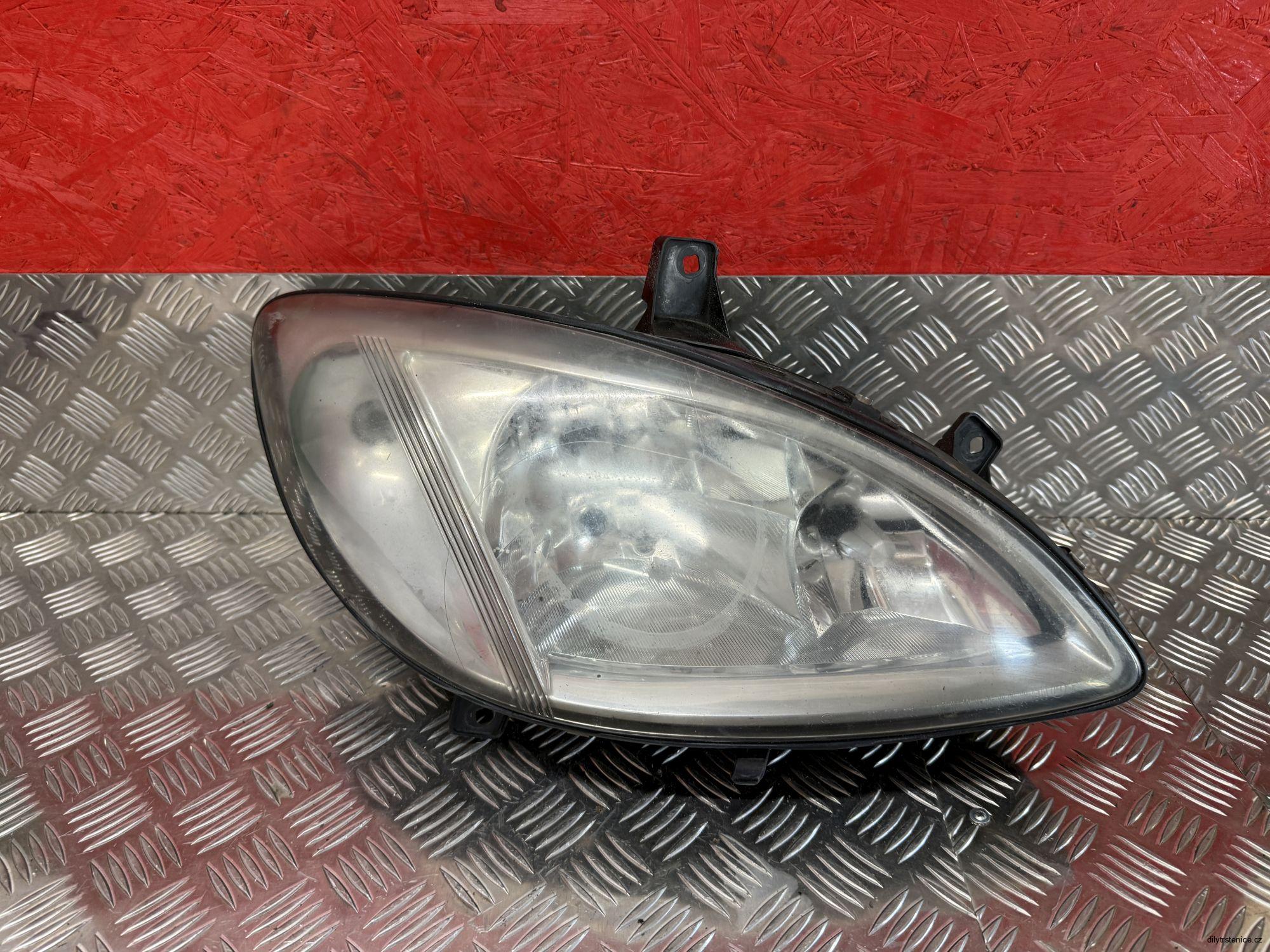 Pravé přední halogenové světlo Mercedes Viano Vito W639