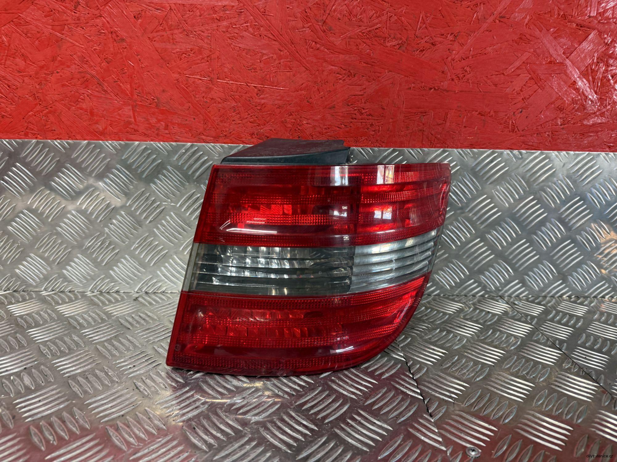 Pravé zadní vnější světlo Mercedes B-Class W245 A1698202664