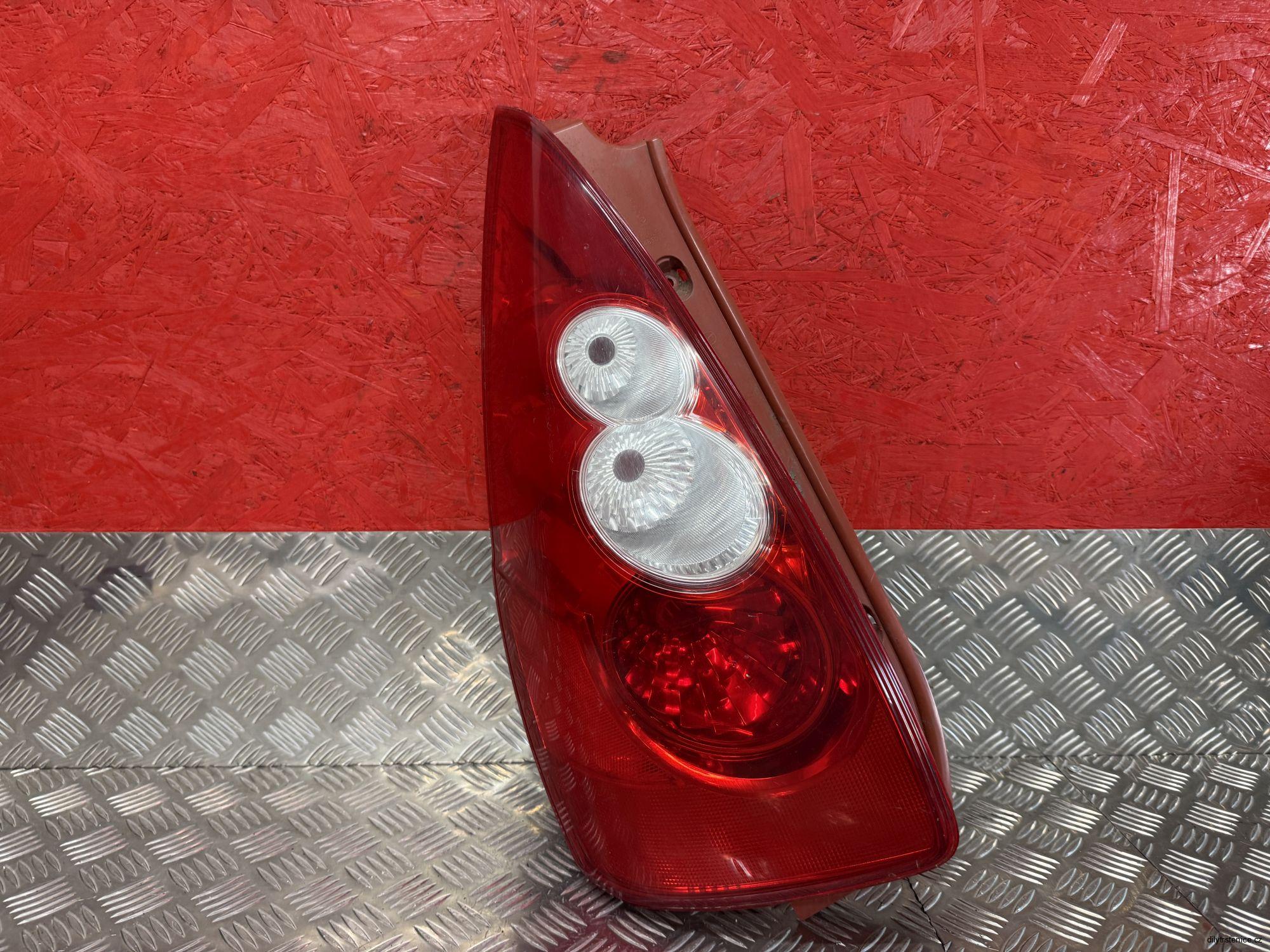 Levé zadní světlo Mazda 5 C23551160