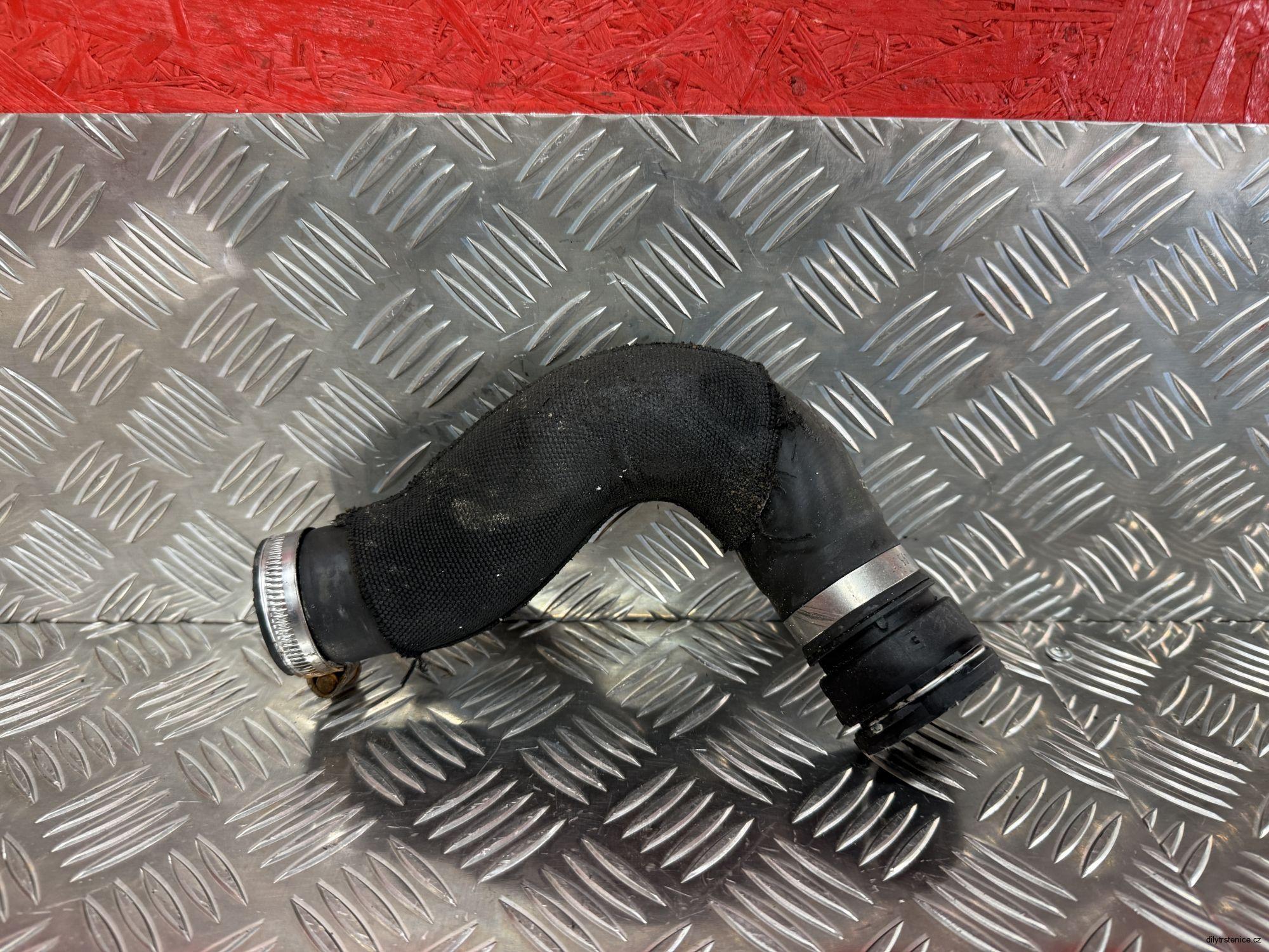 Hadice vody Audi A8 4H D4 4H0121055G 