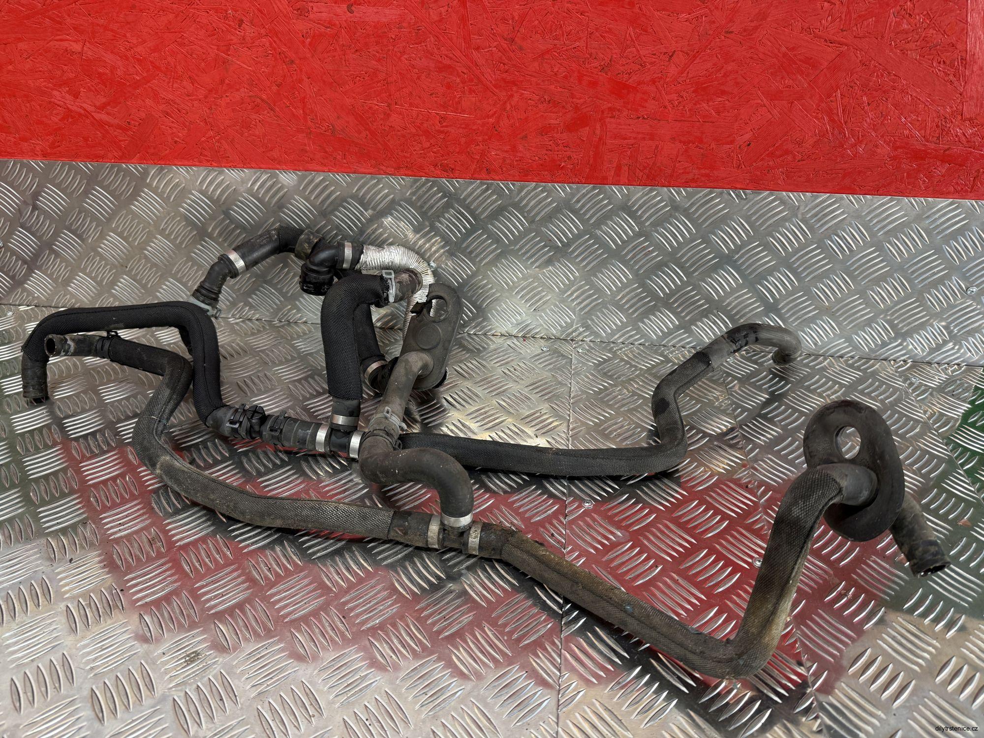 Hadice vody Audi A8 4H 4.2 TDI 4H1819674AN 4H0819334F 4H1819672L