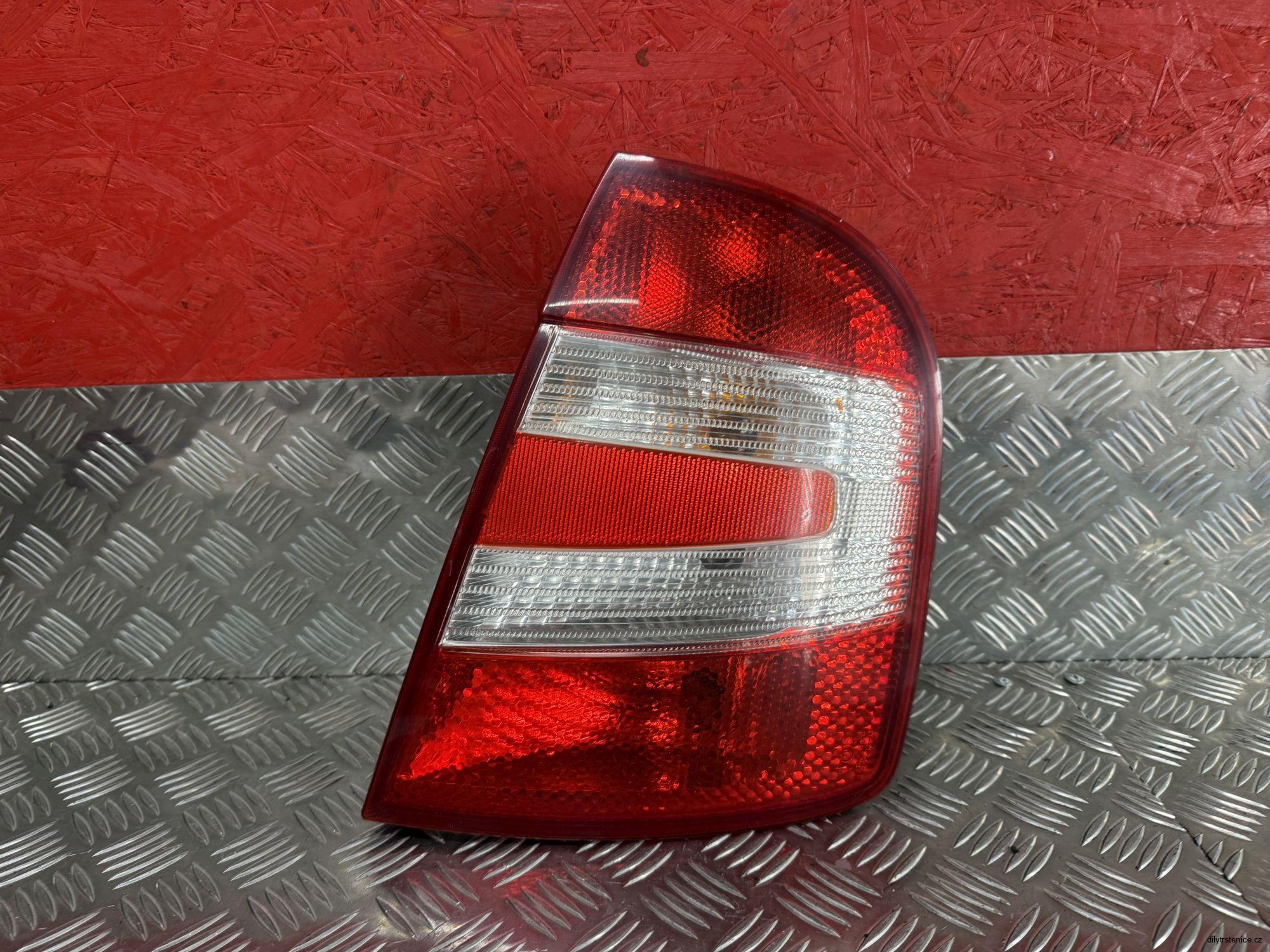 Pravé zadní světlo Škoda Fabia 1 hatchback facelift 6Y6945096D