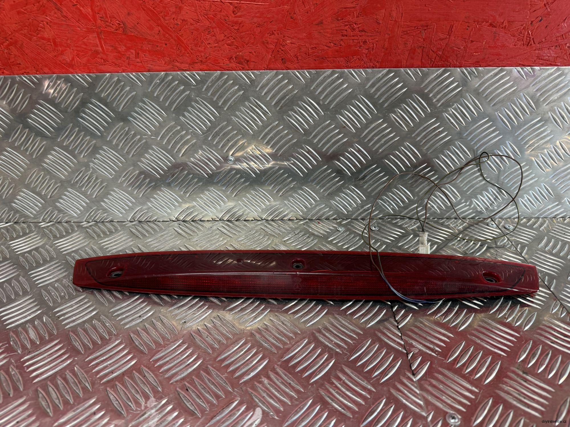 Třetí brzdové světlo Mercedes Vito W639 A6398200056