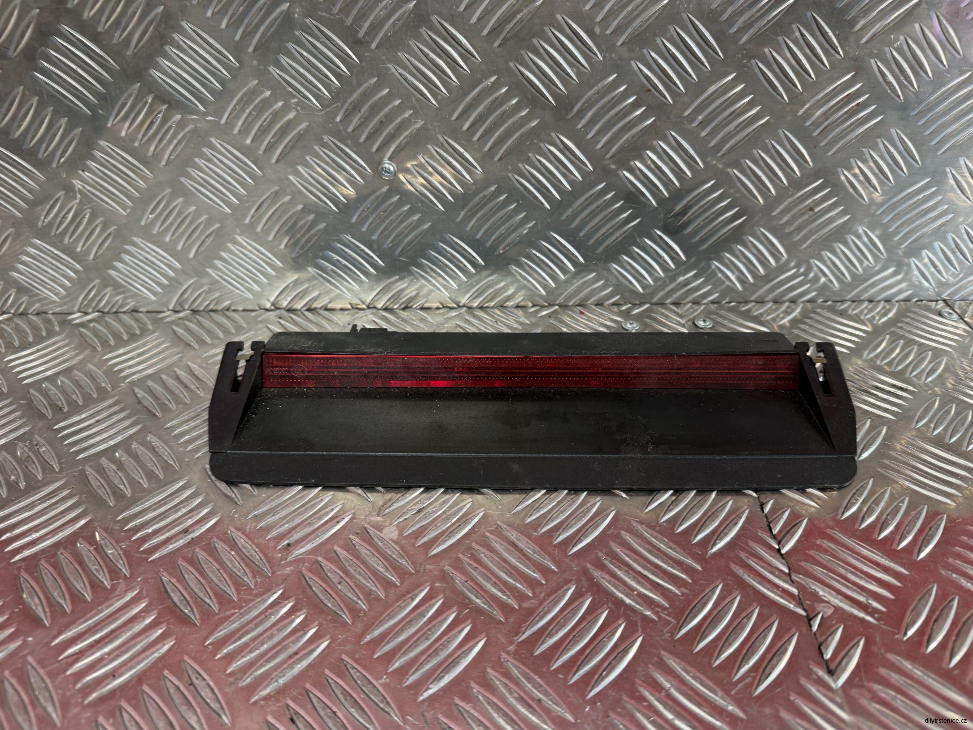 Třetí brzdové světlo Vw Passat CC 3C8945087