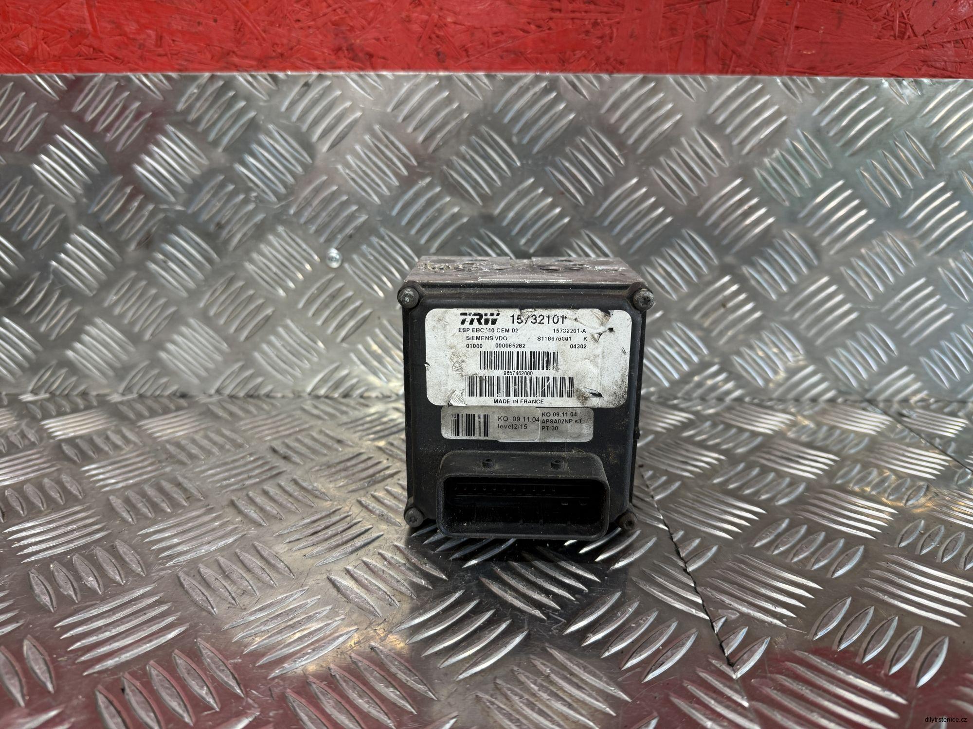 Řídicí jednotka ABS Peugeot 407 9657462080 15732101