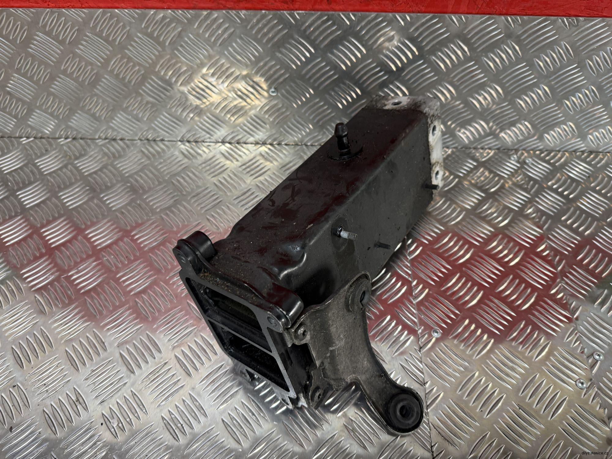Levý přední nosník Audi A8 4H D4 4H0805119B
