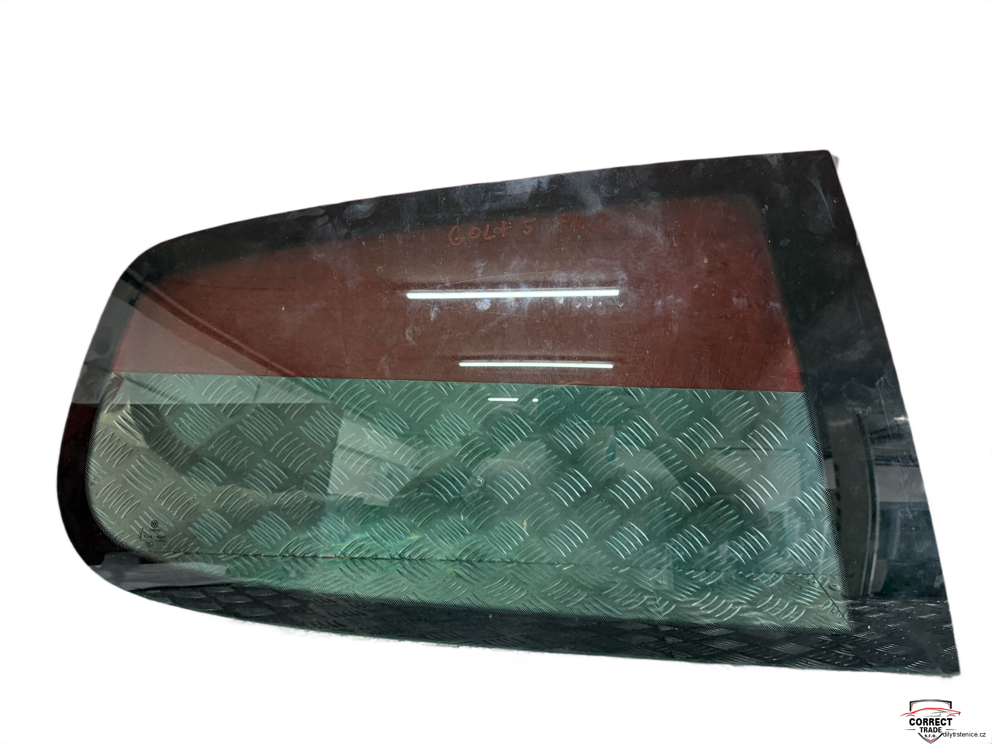 Pravé zadní sklo pevné / lepené Vw Golf 5 3dv hatchback 1K6845042S