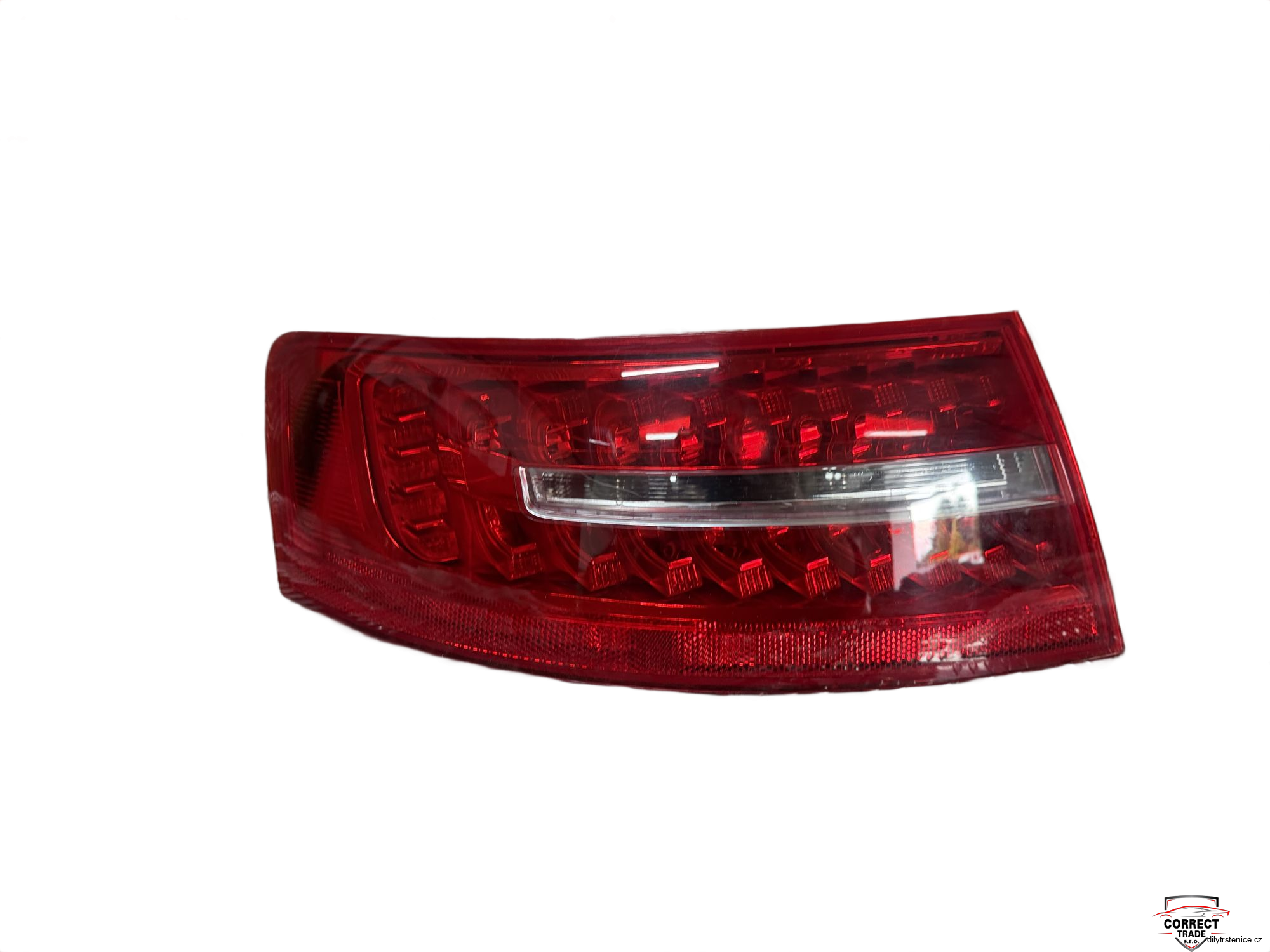 Levé zadní LED světlo Audi A6 4F facelift sedan 4F5945095J