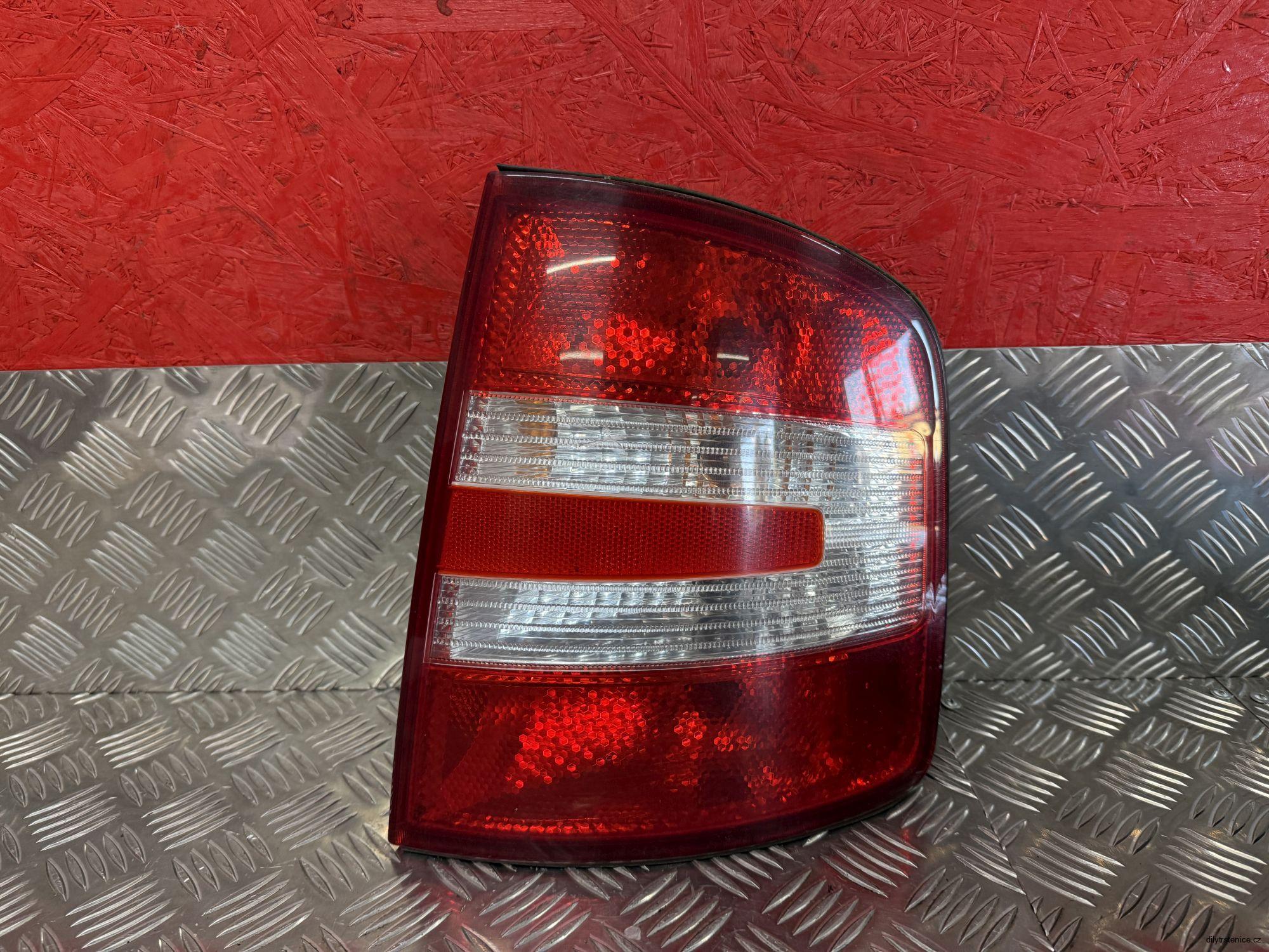 Pravé zadní světlo Škoda Fabia 1 combi facelift 6Y9945096E