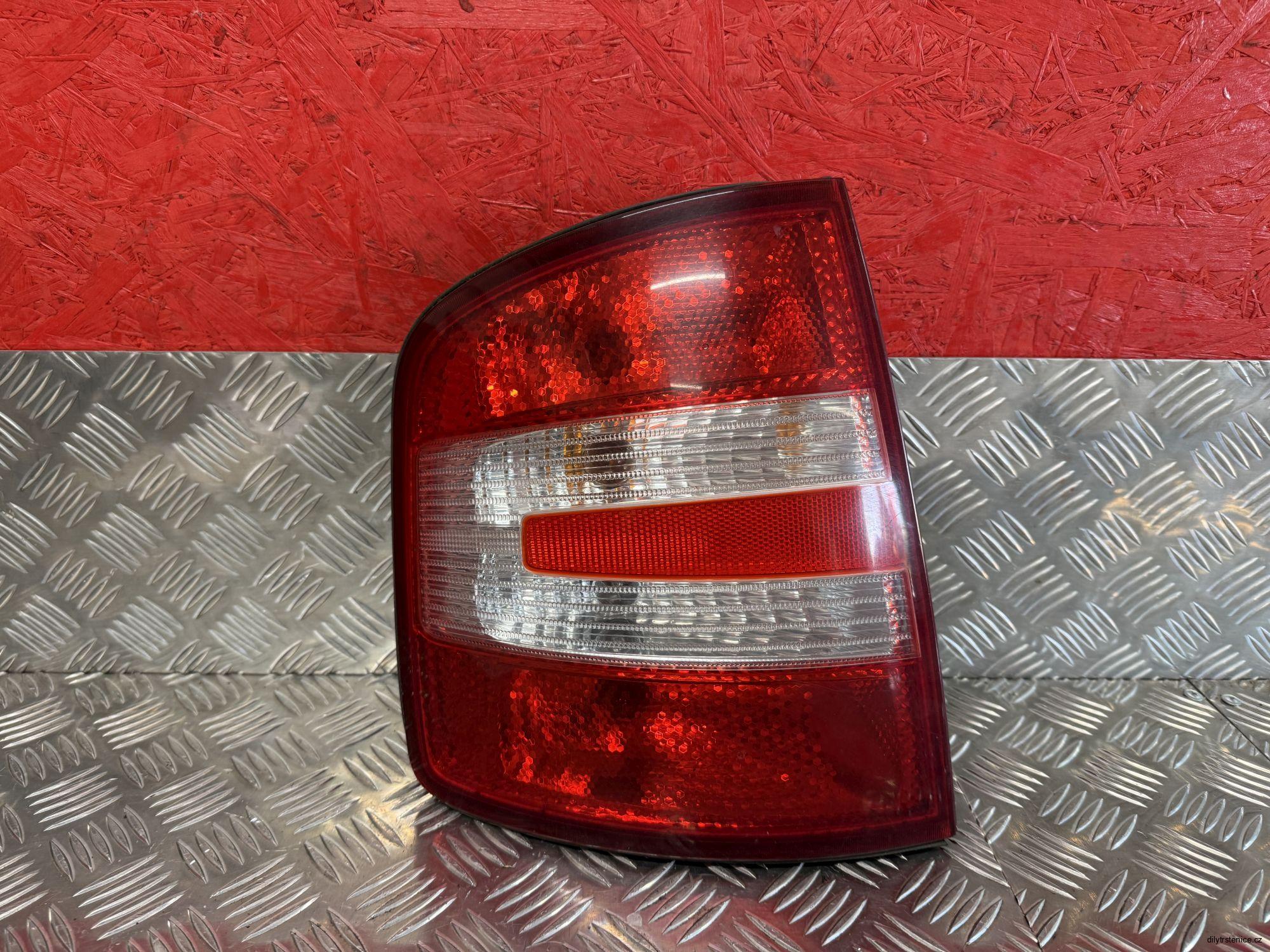 Levé zadní světlo Škoda Fabia 1 facelift combi 6Y9945095E