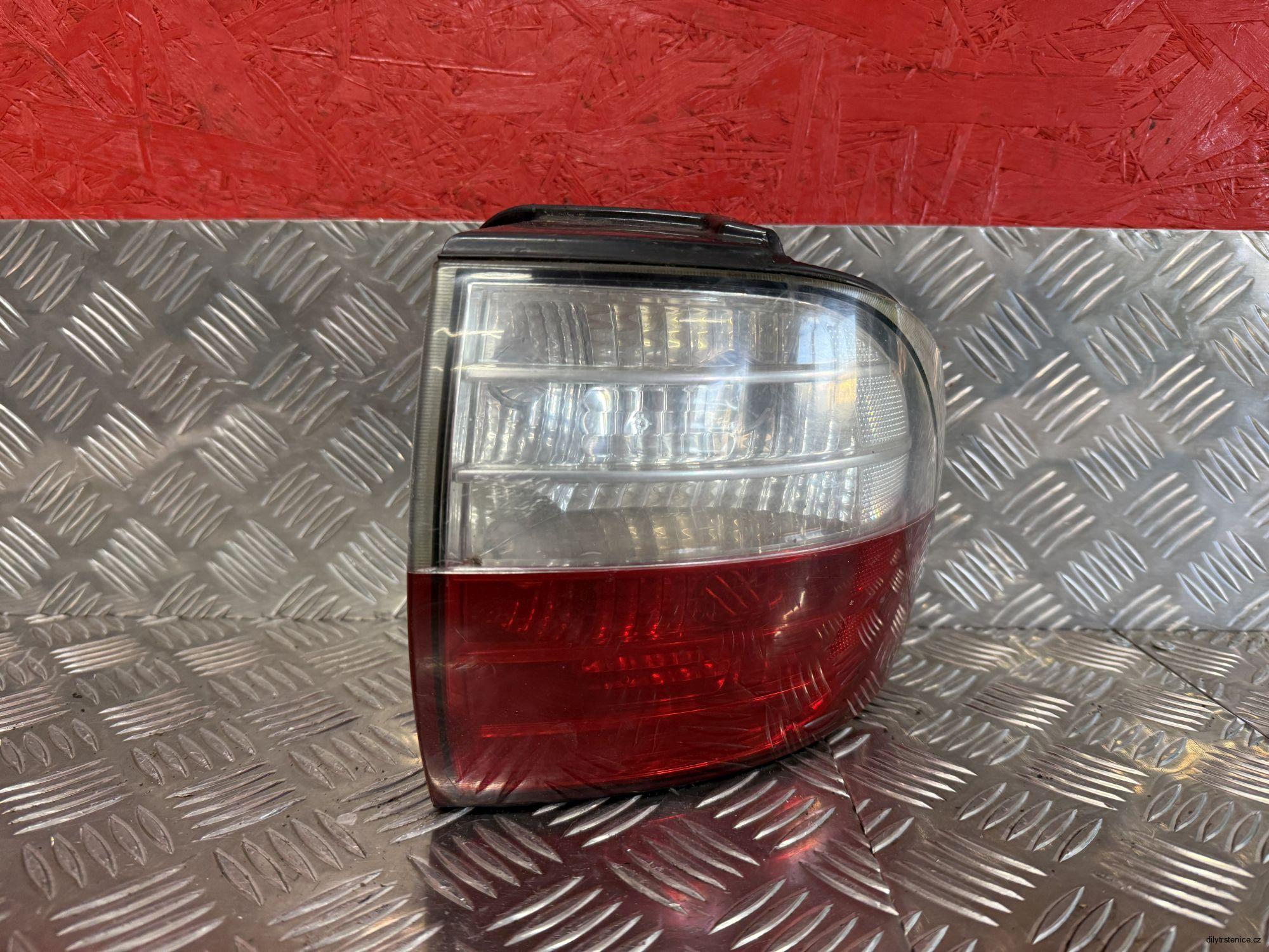 Pravé zadní světlo Hyundai H1 1997-2007 92402-4A6