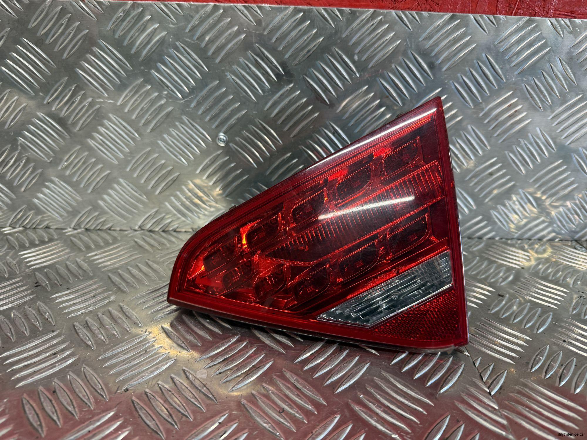 Pravé zadní vnitřní světlo LED Audi A5 8T Sportback 8T0945094A