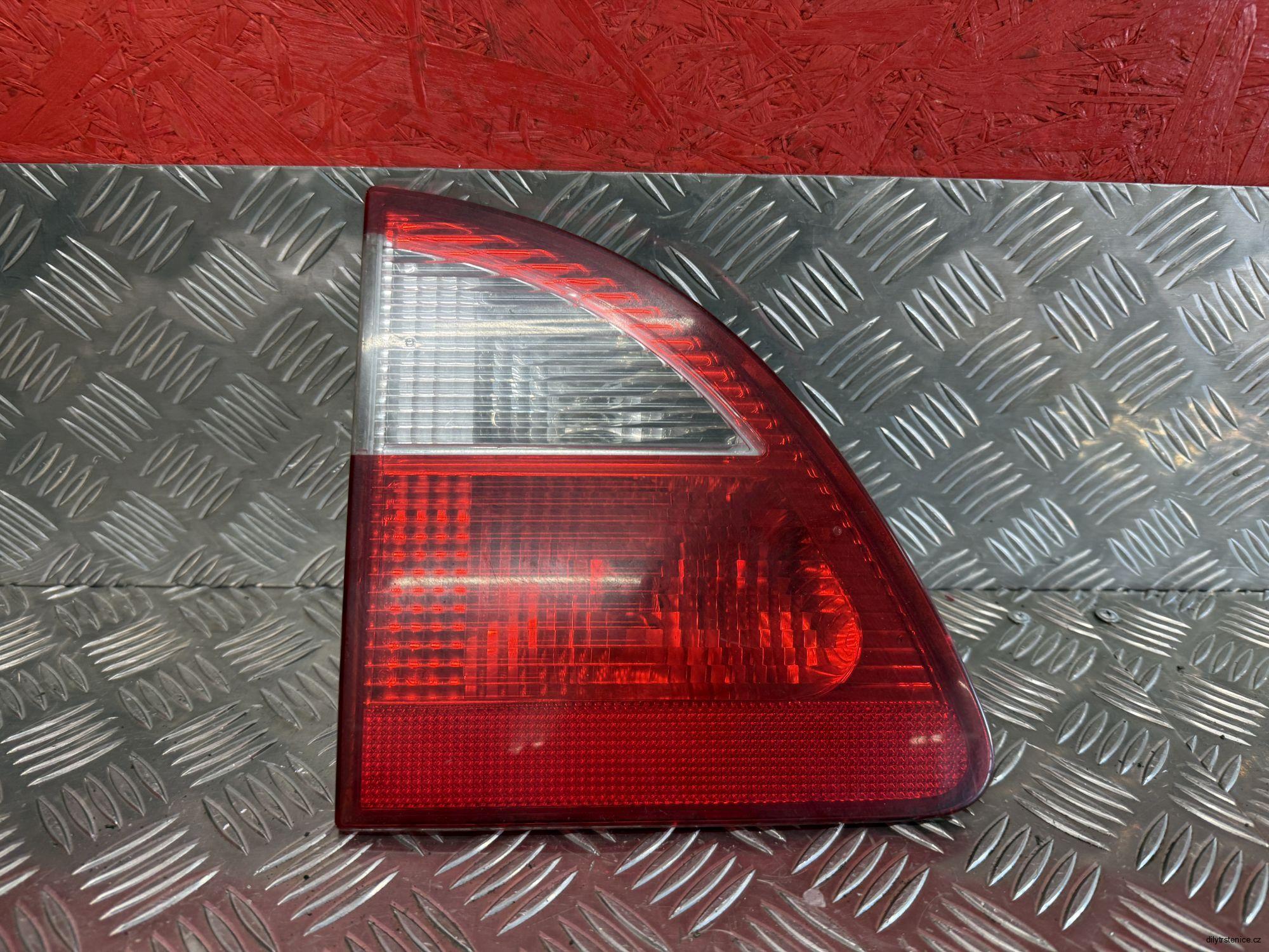 Levé zadní vnitřní světlo Ford Galaxy MK1 7M3945093B 7M3945257A