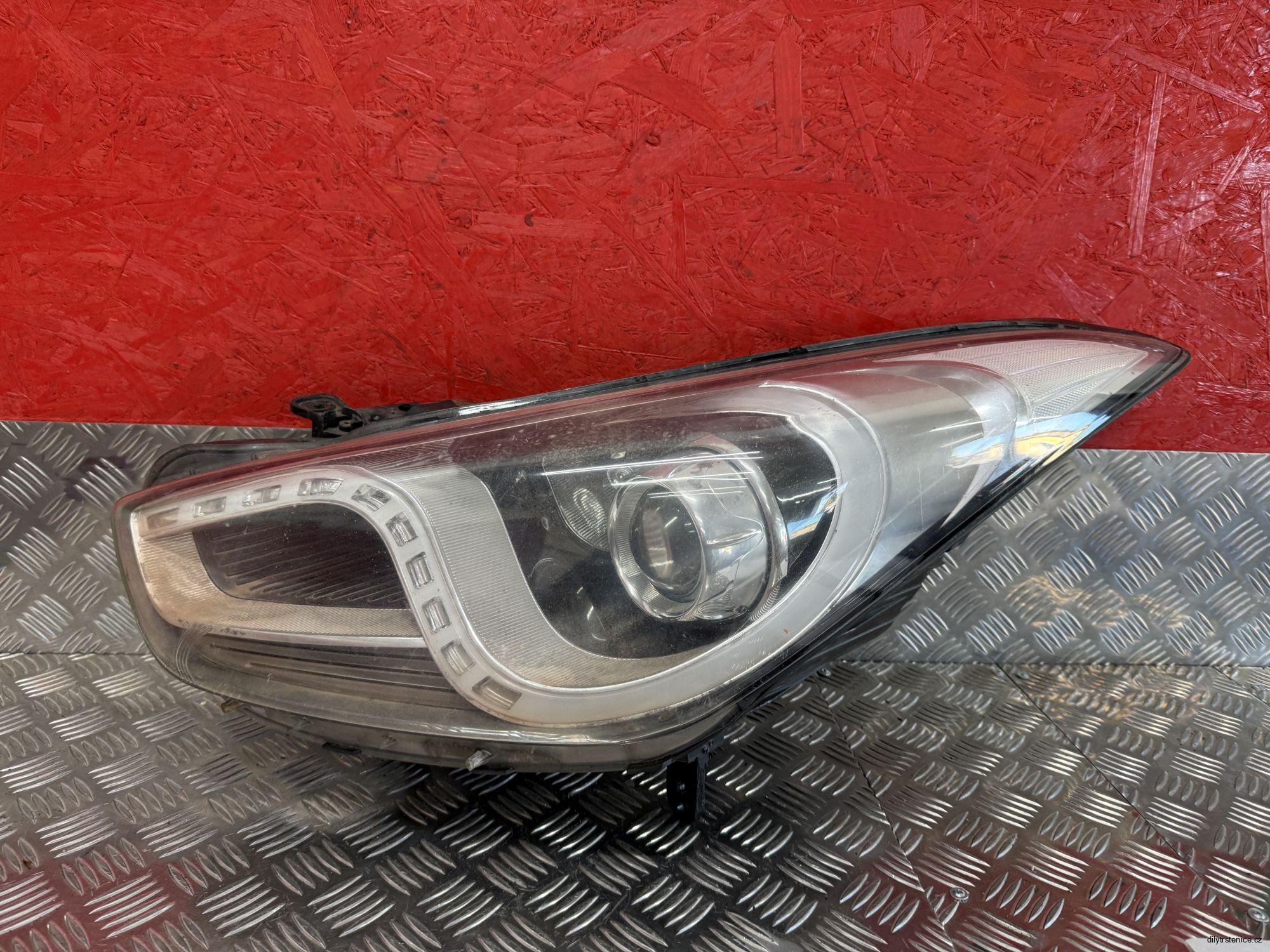 Levé přední světlo Hyundai I40 Xenon 92101-3ZXXX