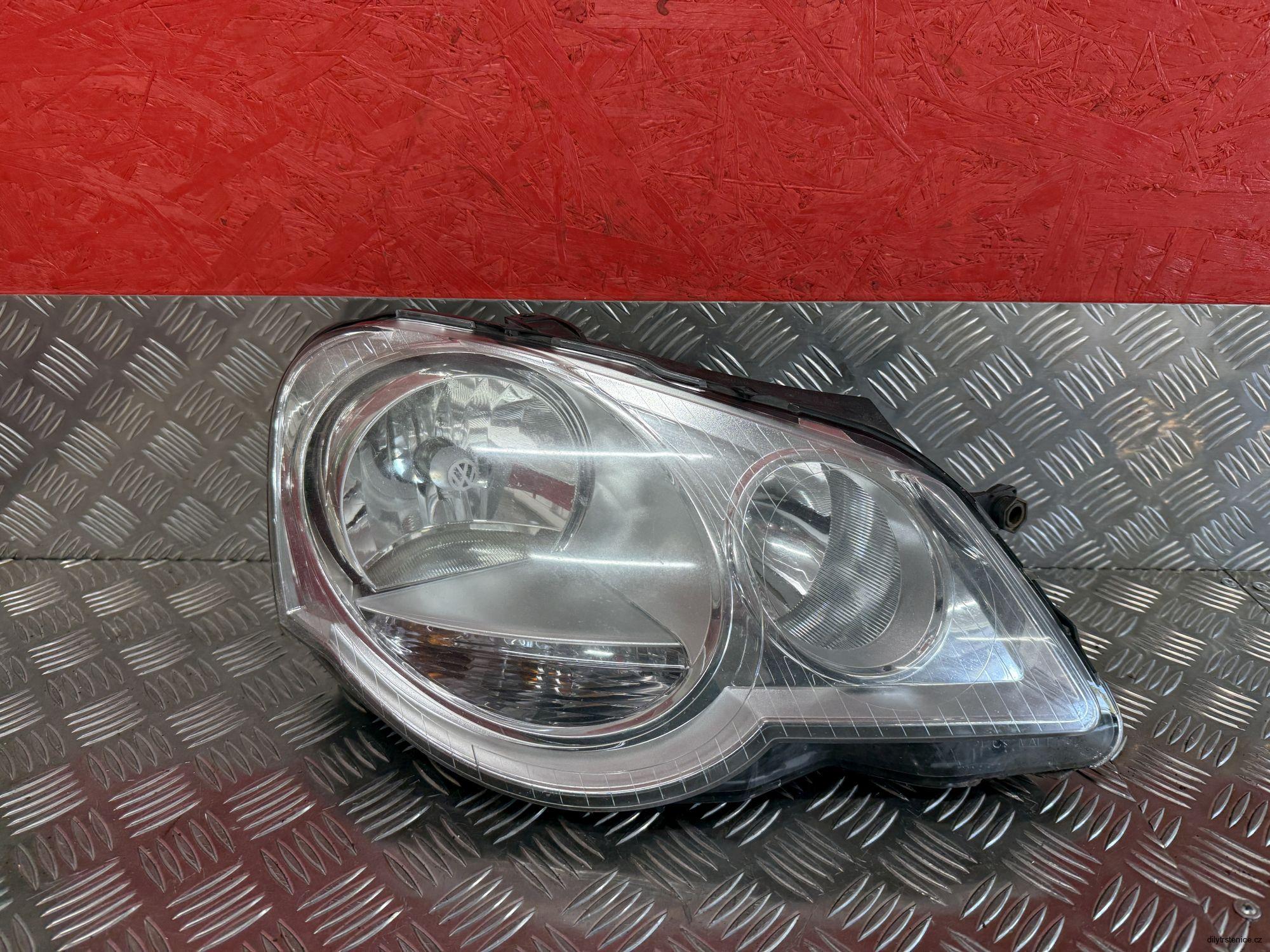 Pravé přední halogenové světlo Vw Polo 9N Facelift 2005-2009 6Q0941008AT