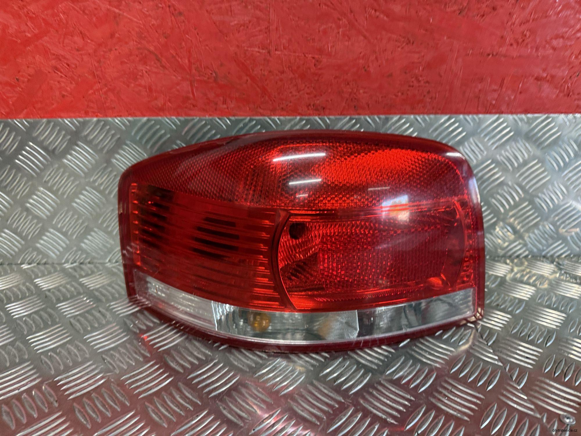 Levé zadní světlo Audi A3 8P 2003-2008 8P0945095 Hatchback