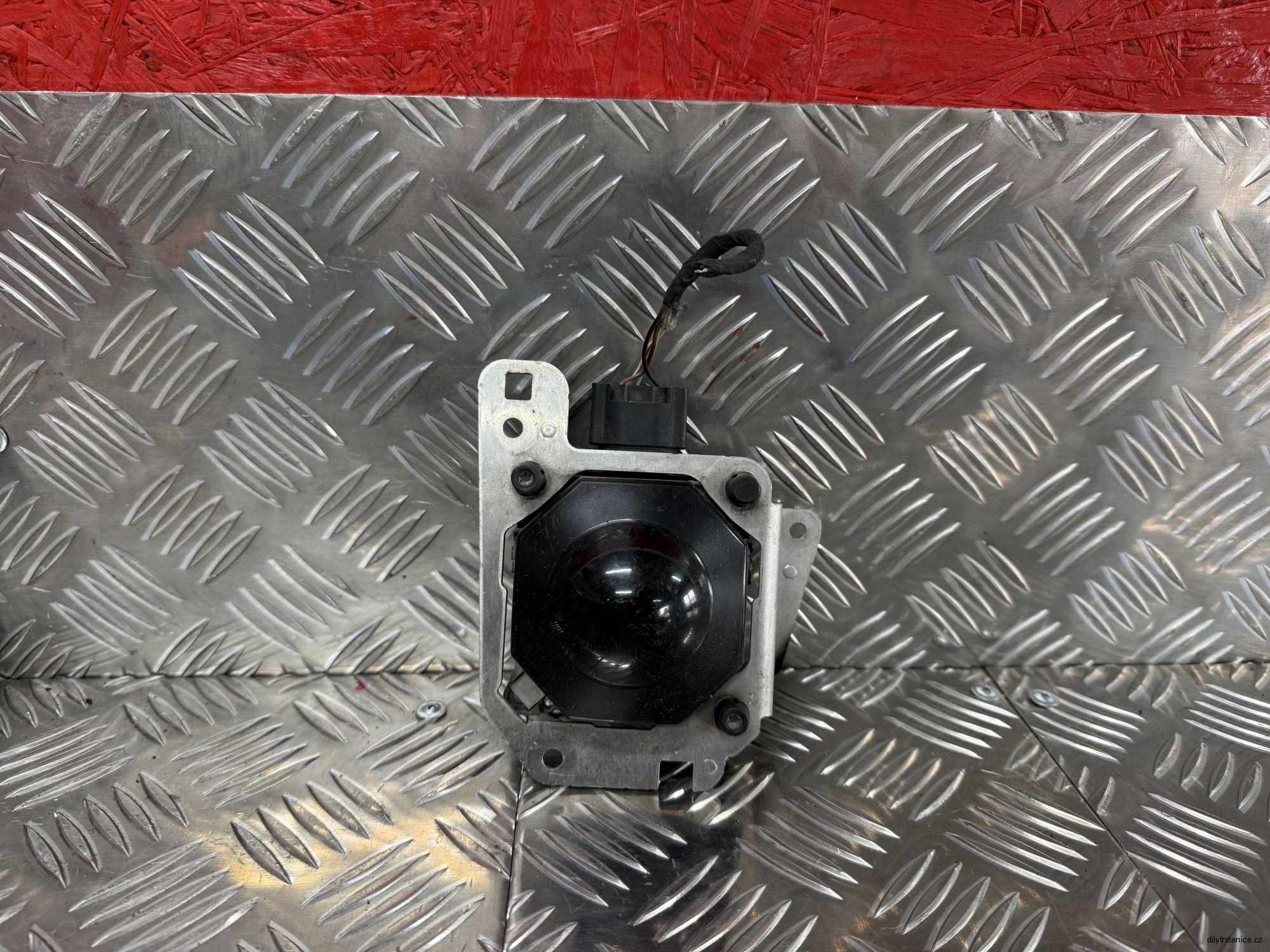 Pravý radar Distronic ACC Audi Q5 80A907561D / 8W0907561