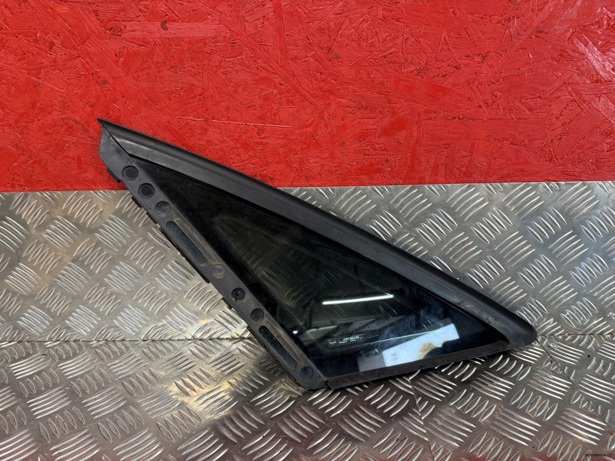 Levé zadní boční okno Audi A8 4H D4 4H0845299A