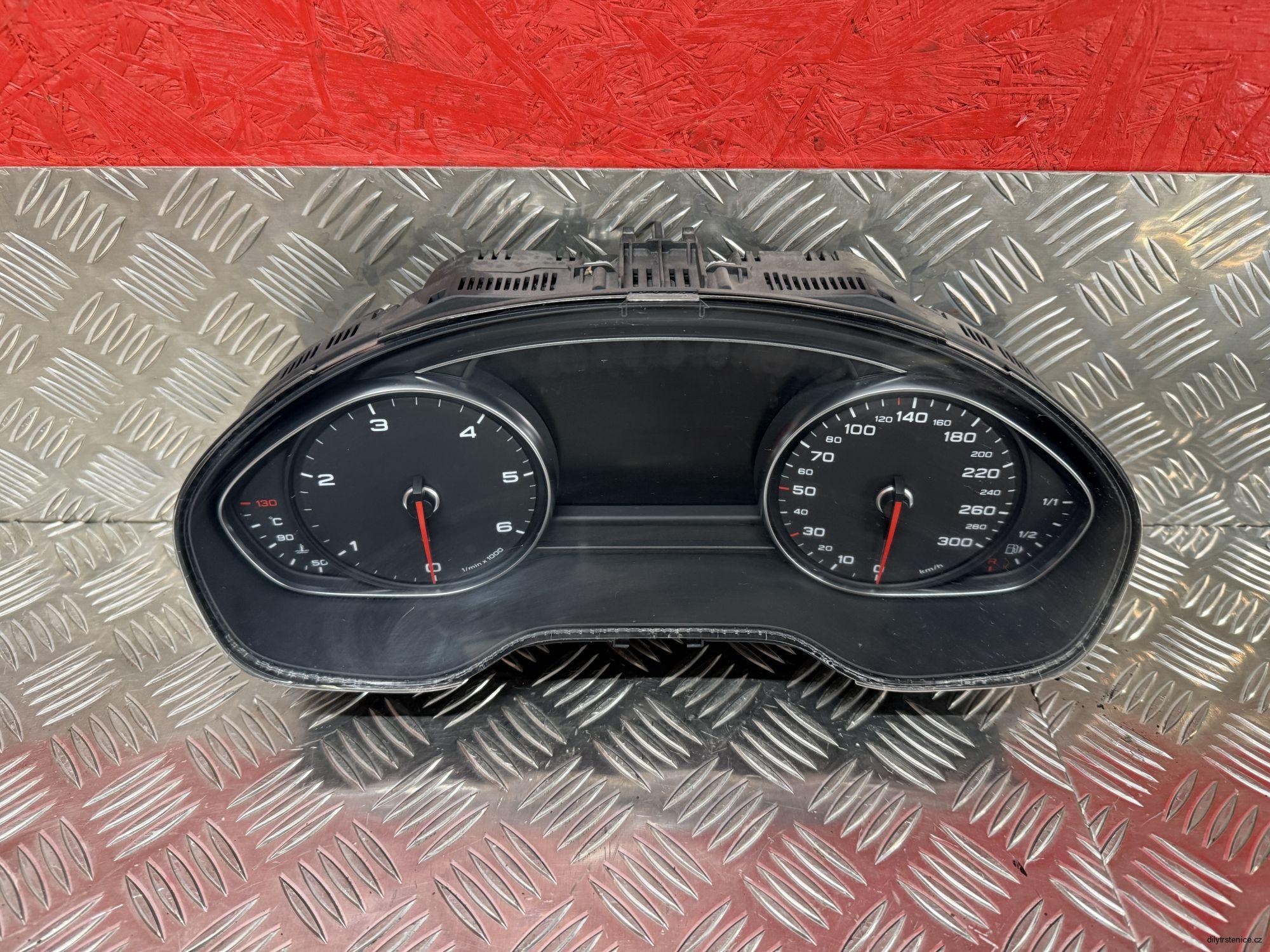 Přístrojová deska Audi A8 D4 4H 4.2 TDI 258kw 4H0920900F